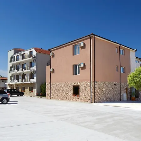 Complex Moskoyani 2*